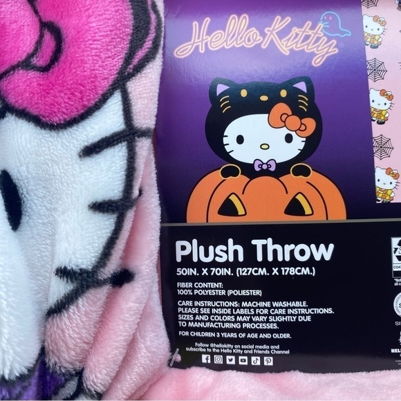 Hello Kitty Spiderweb Pirate Candy Cane Halloween Plush Blanket HTF Viral TikTok - Picture 2 of 4